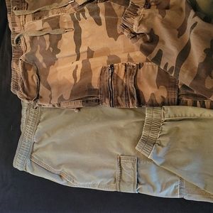 American Eagle Cargo Joggers
